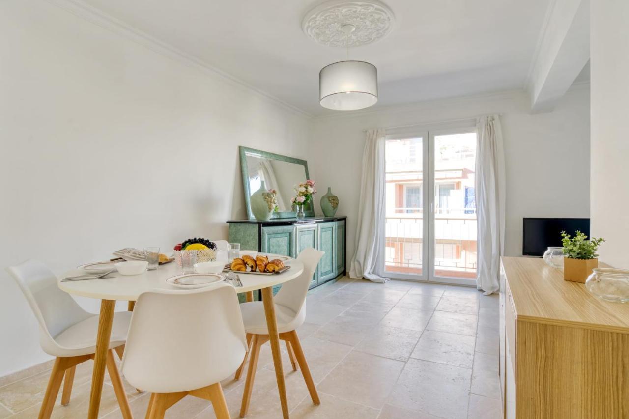 Appartement Bricka - Welkeys อองทีบส์ ภายนอก รูปภาพ