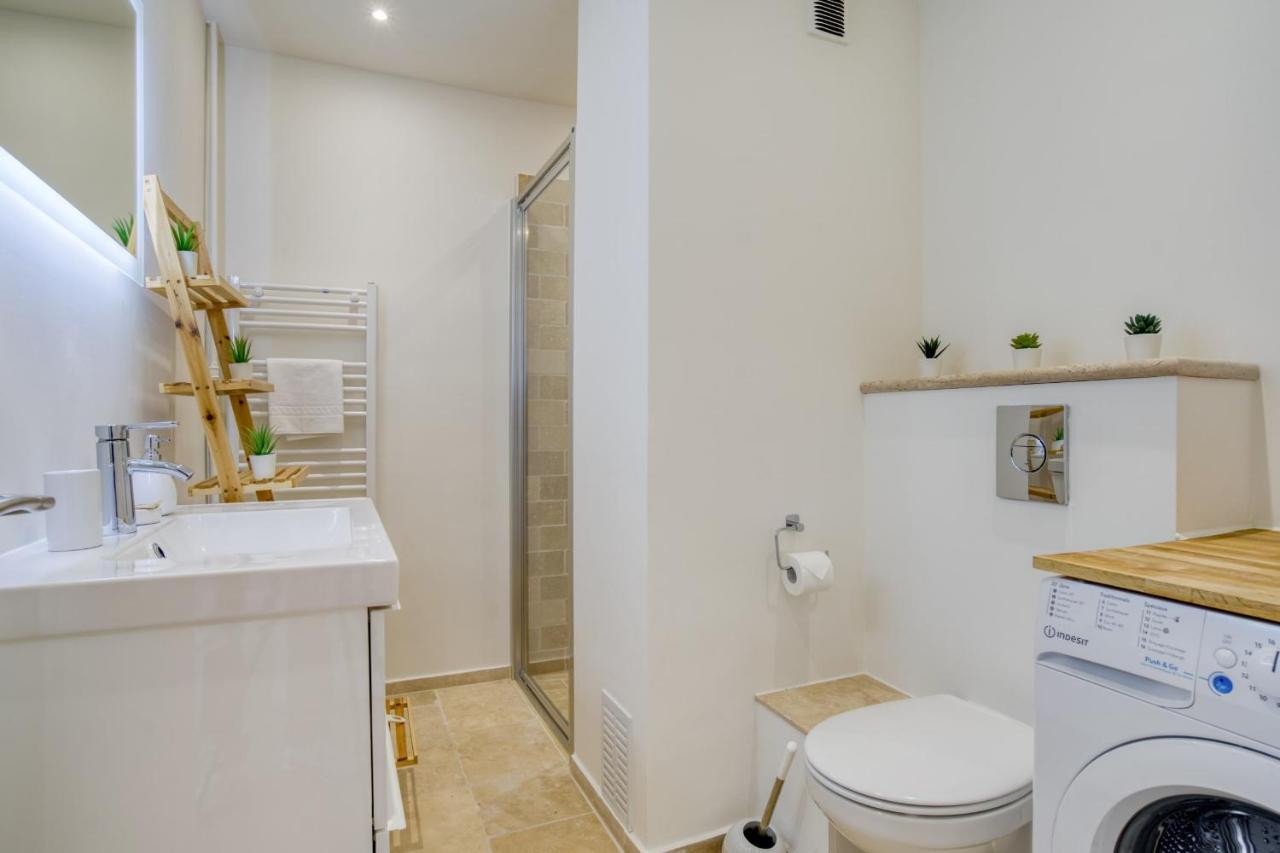 Appartement Bricka - Welkeys อองทีบส์ ภายนอก รูปภาพ